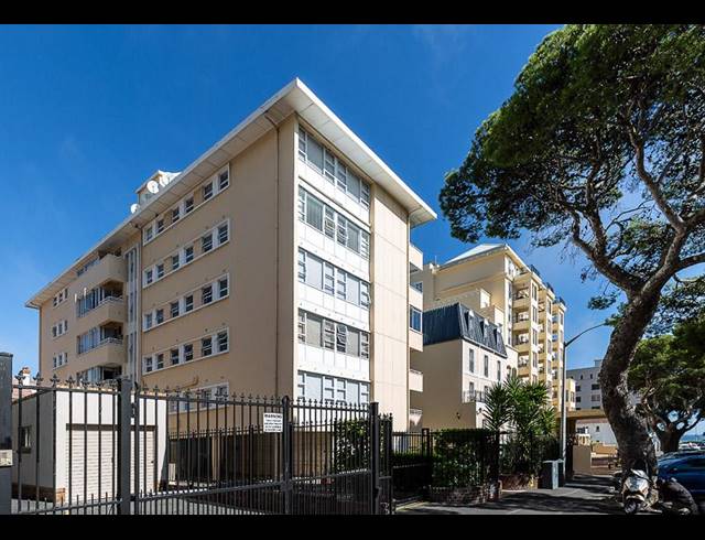 0 BEDROOM APARTMENT FOR SALE IN SEA POINT